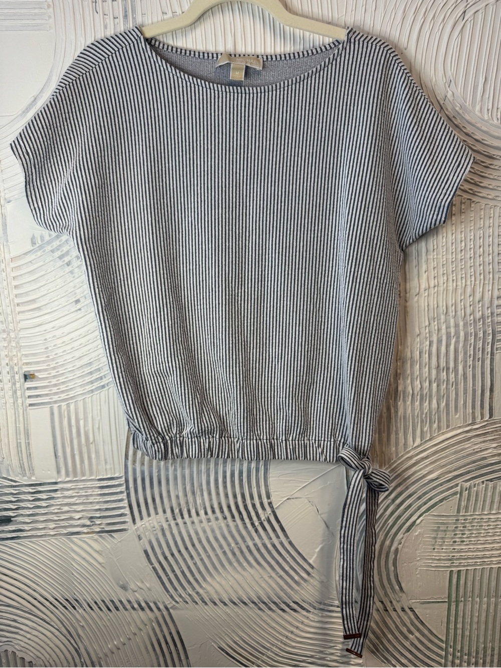 Michael Kors Blue and White Striped Tie-Hem Short Sleeve Top N0527